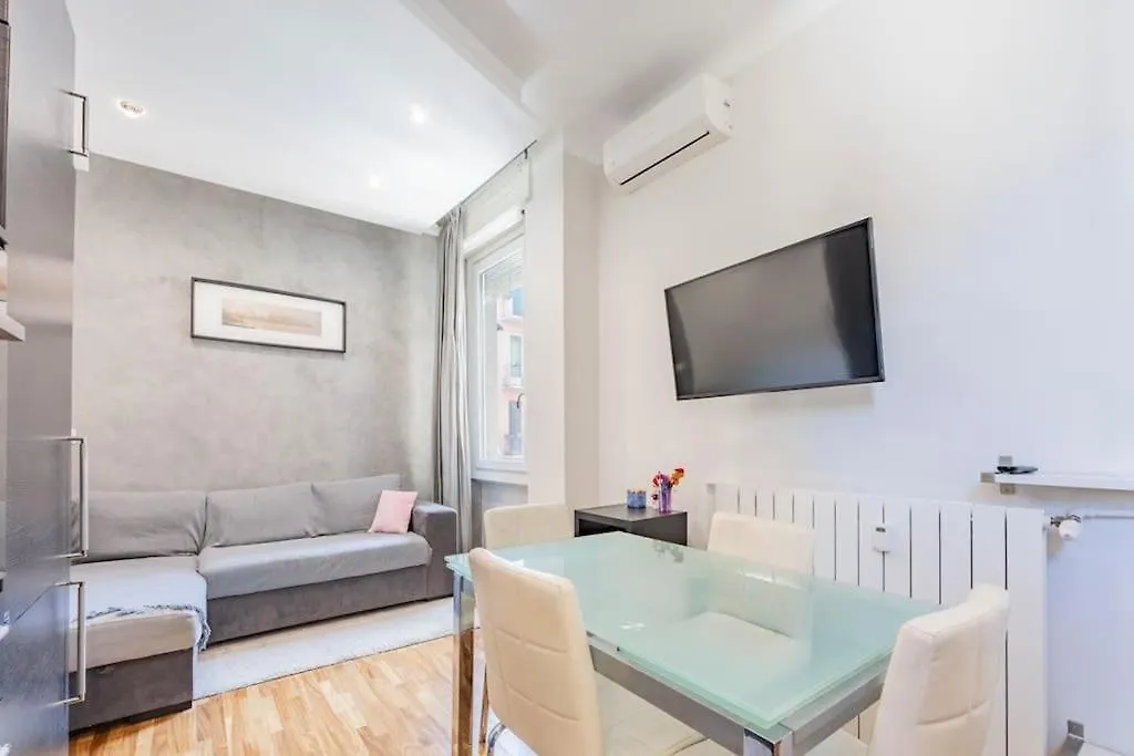 Navigli Duomo Bocconi Modern House Double-Room Milan 0*,