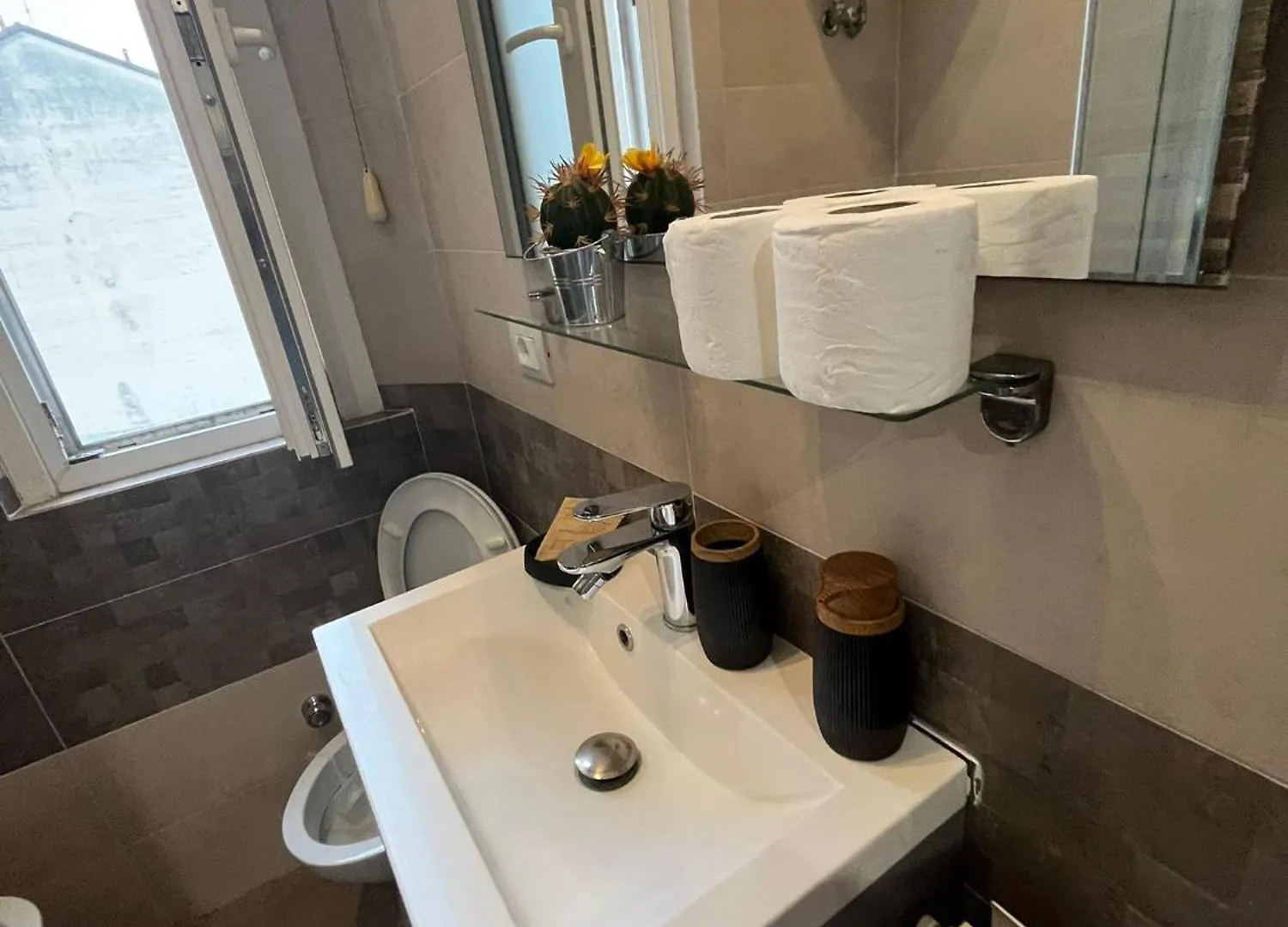 Navigli Duomo Bocconi Modern House Double-Room Milan