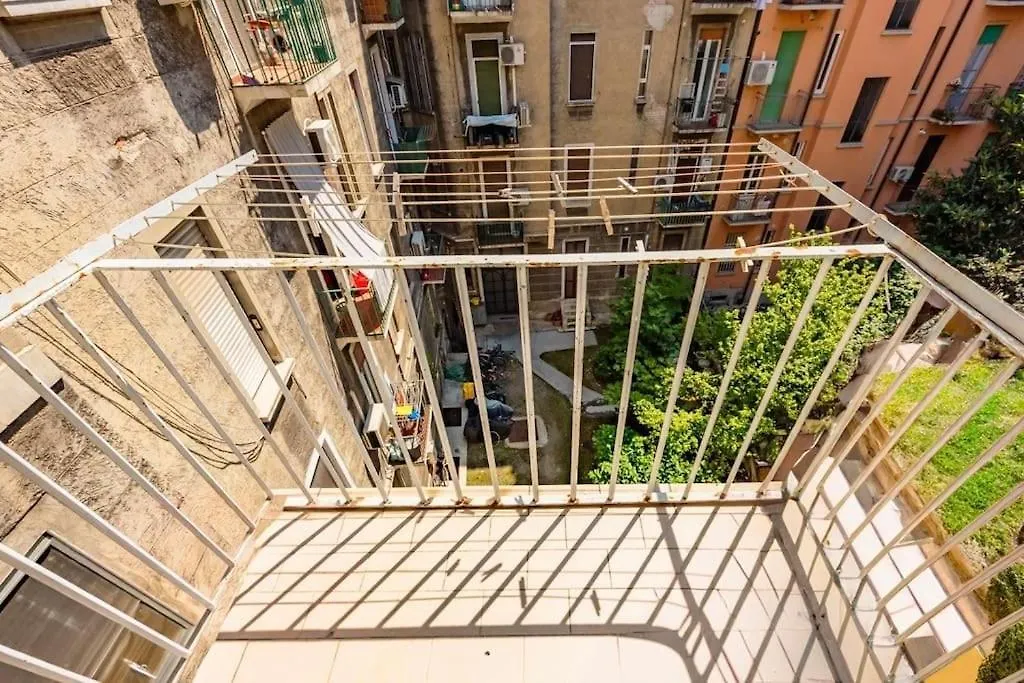 Navigli Duomo Bocconi Modern House Double-Room Milan