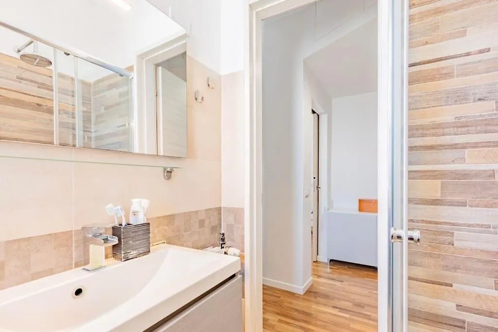 Navigli Duomo Bocconi Modern House Double-Room Milan Apartment
